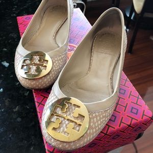 Tory Burch flats with gold logo